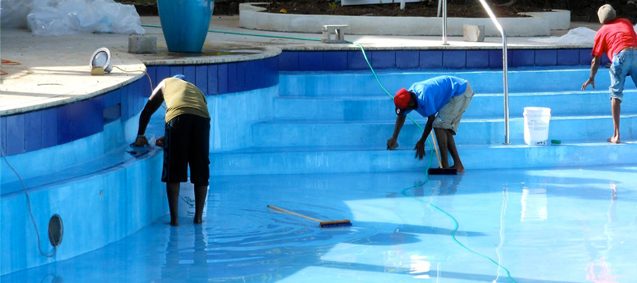 swimming-pool-cleaning-service